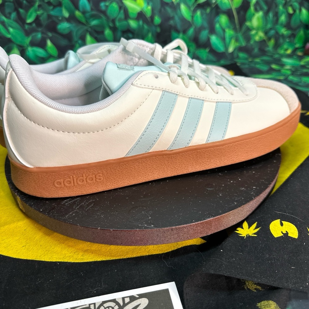 Adidas VL Court Size 9.5M - Picture 2 of 7
